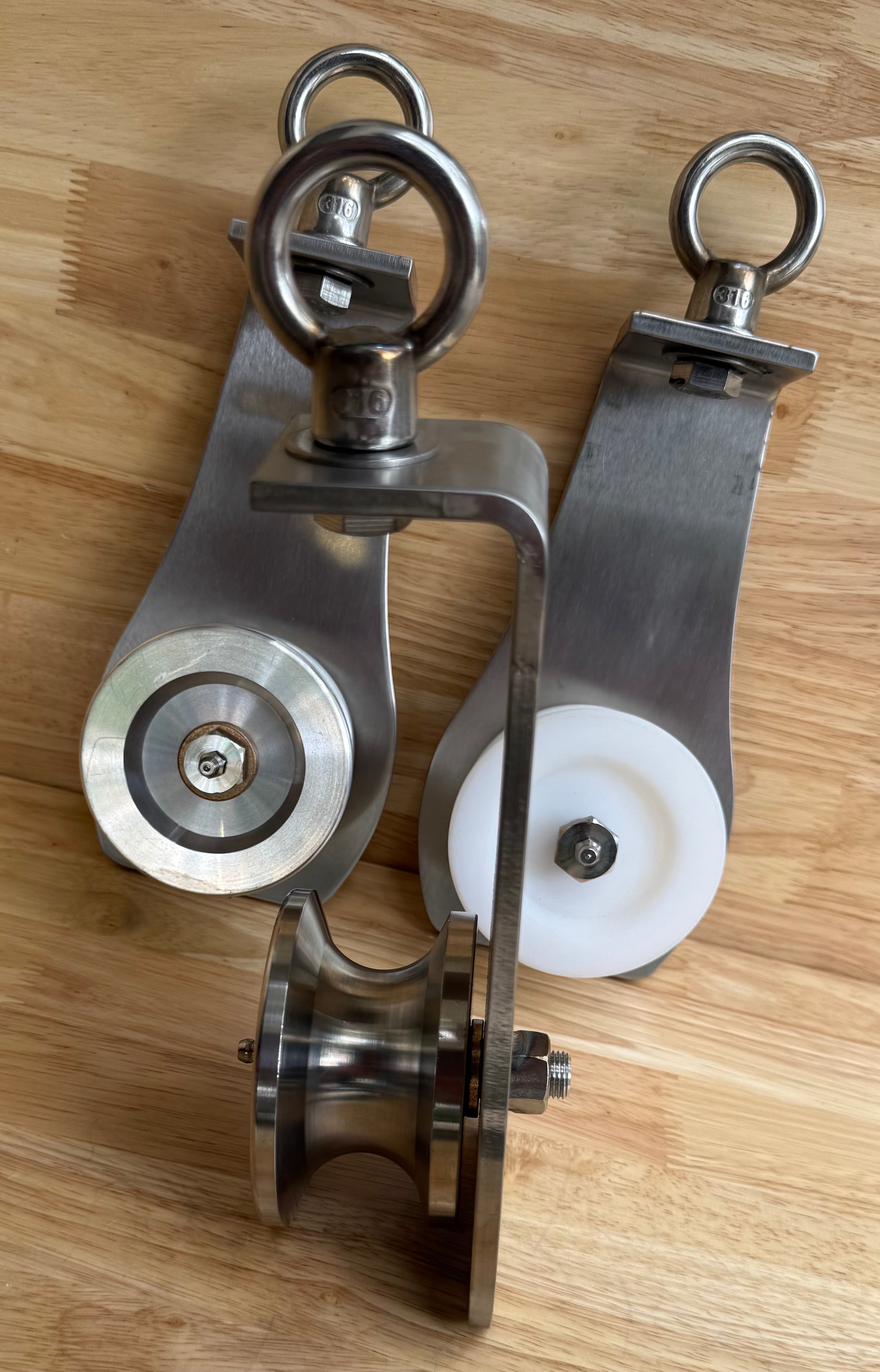3” Stainless Steel Skiff Block w/ Eye Bolt