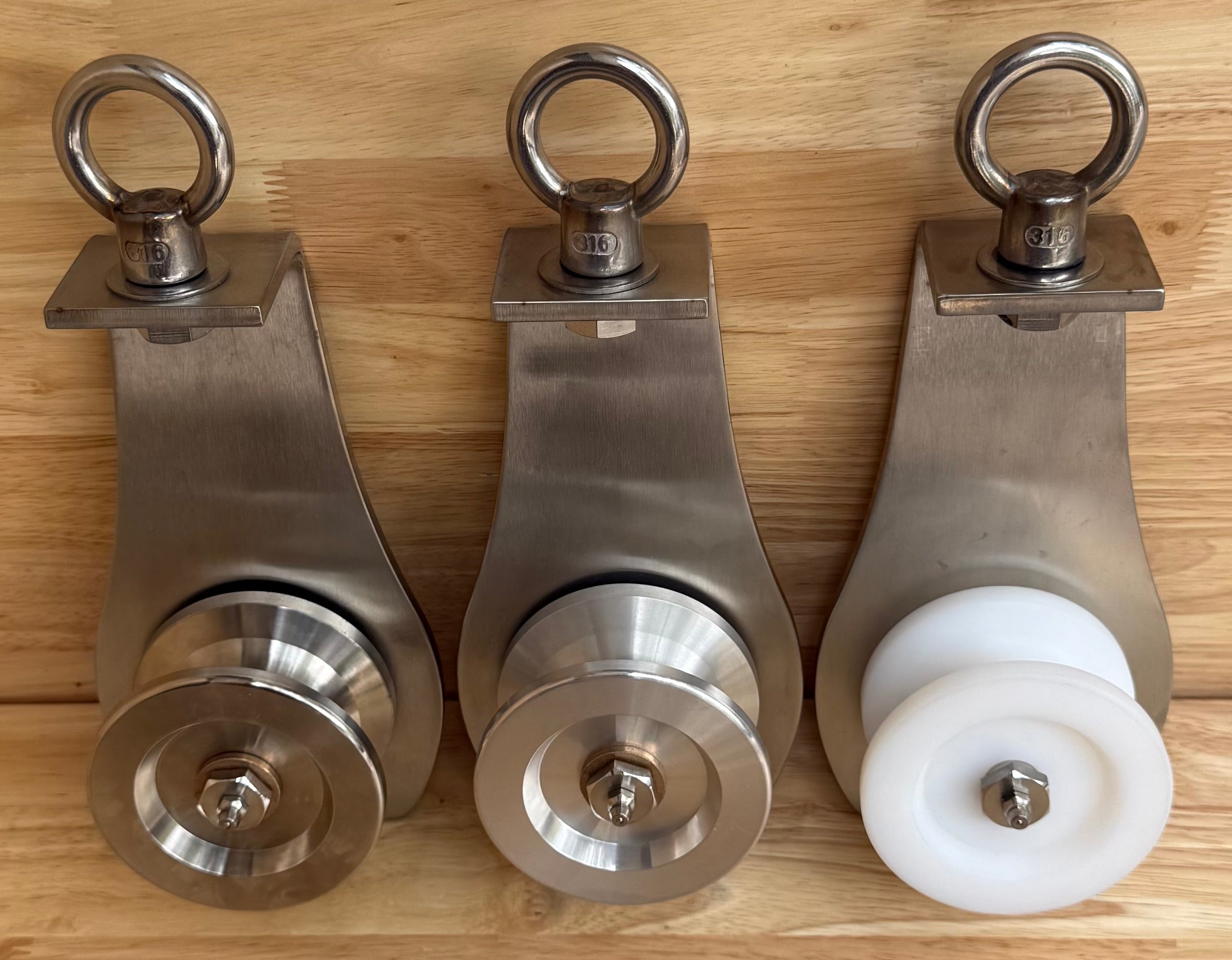 3” Stainless Steel Skiff Block w/ Eye Bolt