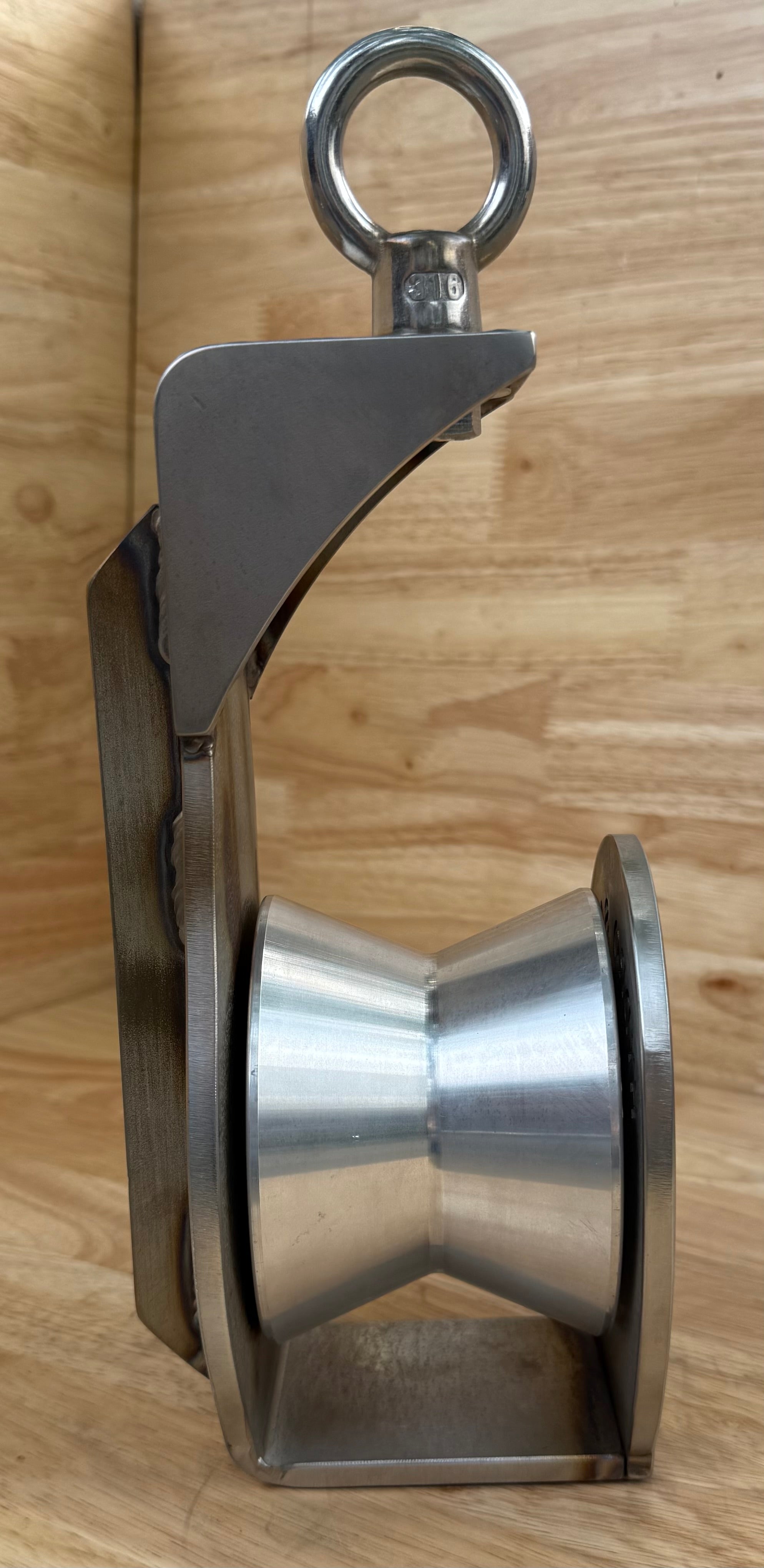 4” Lo-Lip Stainless Steel Block w/ Eye Bolt